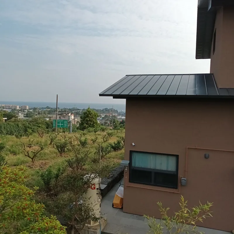 [서귀포 남원] 위미항 바다 / 한라산 뷰 전망좋은 힐링 숙소 2층 2
