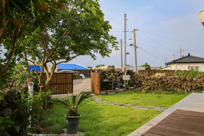 [Gujwa, Jeju][Jeju Hado] Cozy accommodation with a lawn between stone walls 15