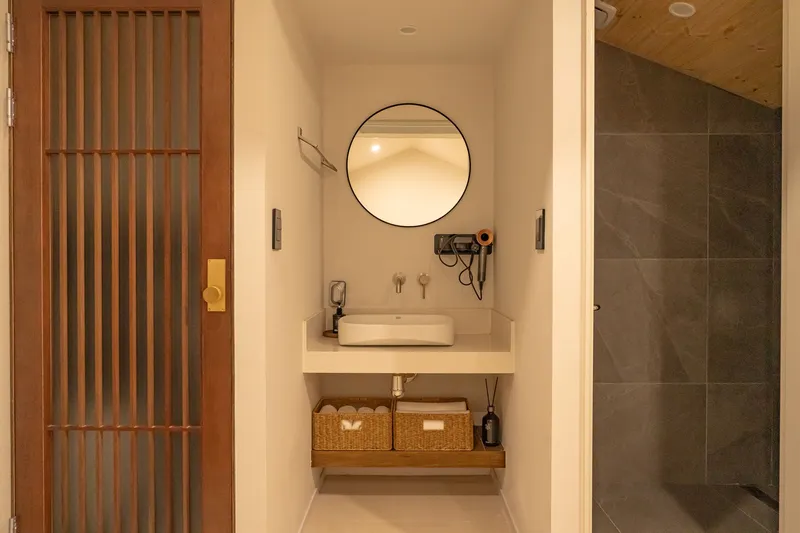 [Hallim, Jeju] West Hyeopjae Pool Villa Pension, Hanok & Stone Wall 16
