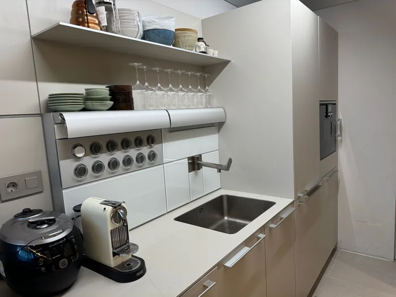 [Gangnam, Seoul] Duplex officetel at the entrance of the luxury street at Cheongdam intersection 21