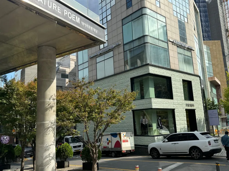 [Gangnam, Seoul] Duplex officetel at the entrance of the luxury street at Cheongdam intersection 15