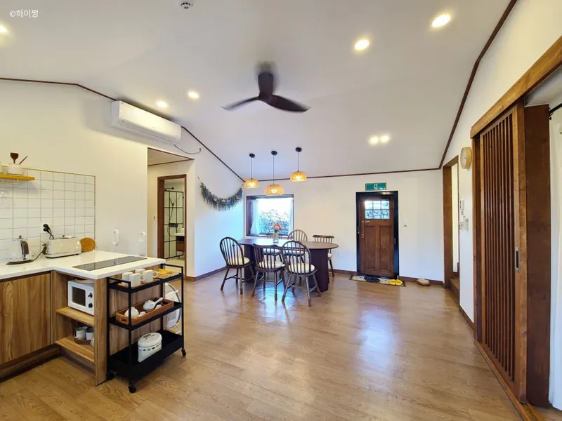 [Hallim, Jeju] Stone house with Geumosan #Two-room/Private Jacuzzi/High stone wall 47