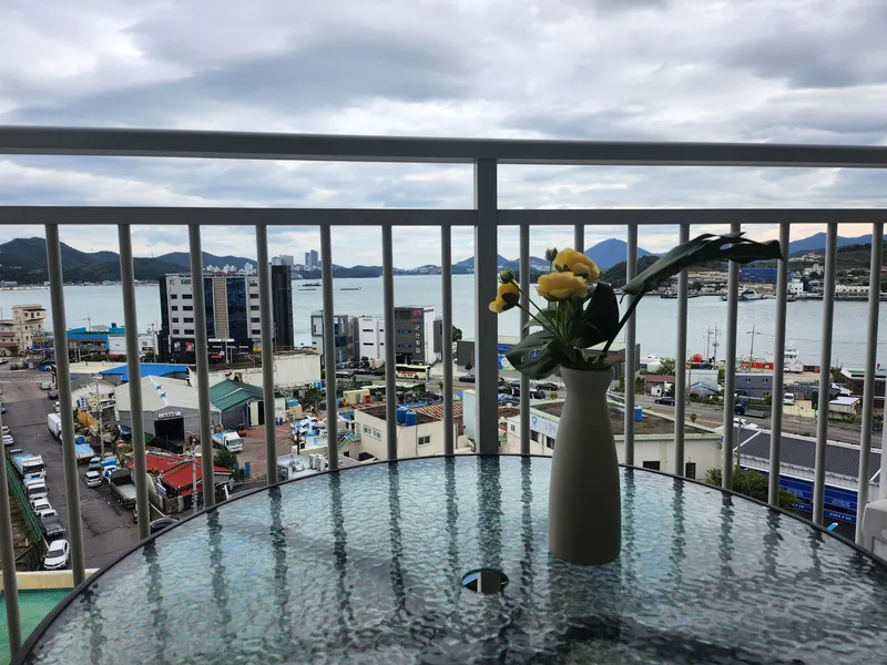 [Yeosu] Ocean View Terrace / 10 minutes from tourist attractions / Free parking / Cooking allowed 9