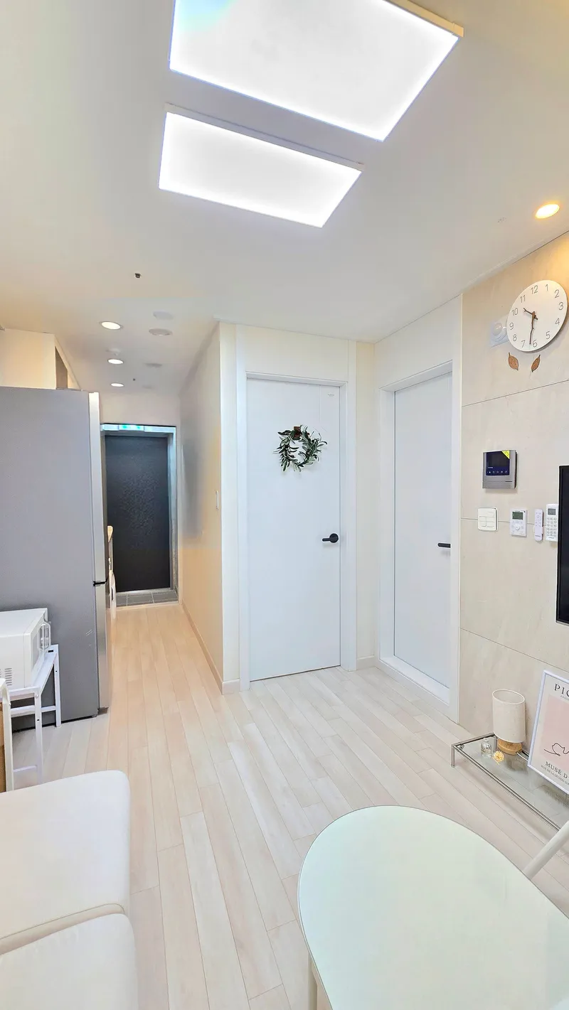 [Yeongdeungpo, Seoul] Slow Day, a fully furnished 1.5 room, 5 minutes walk from Yeongdeungpo Market Station 7