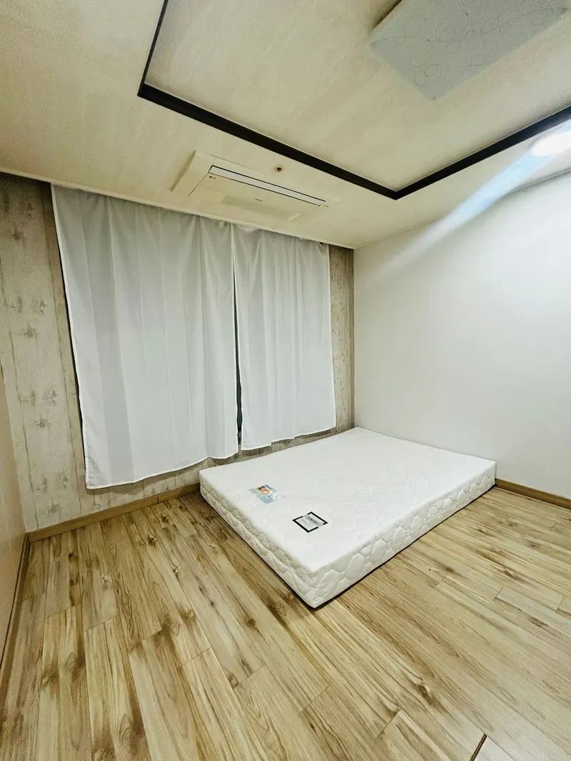 [Hwaseong] 5 minutes walk from Dongtan Hallym University Hospital, officetel right in front of Samsung Electronics 15
