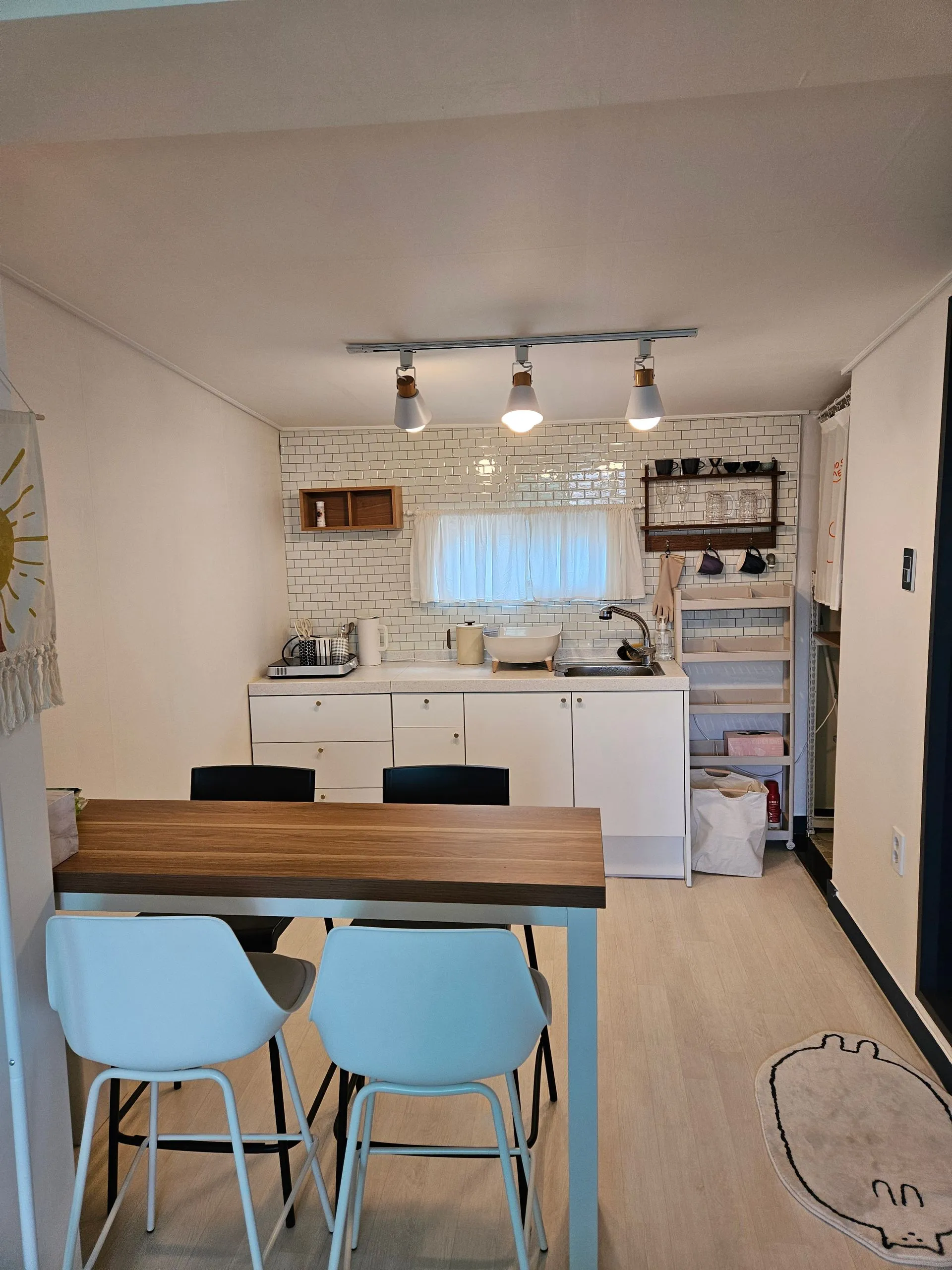Nonhyeon-dong Rooftop One-Bedroom