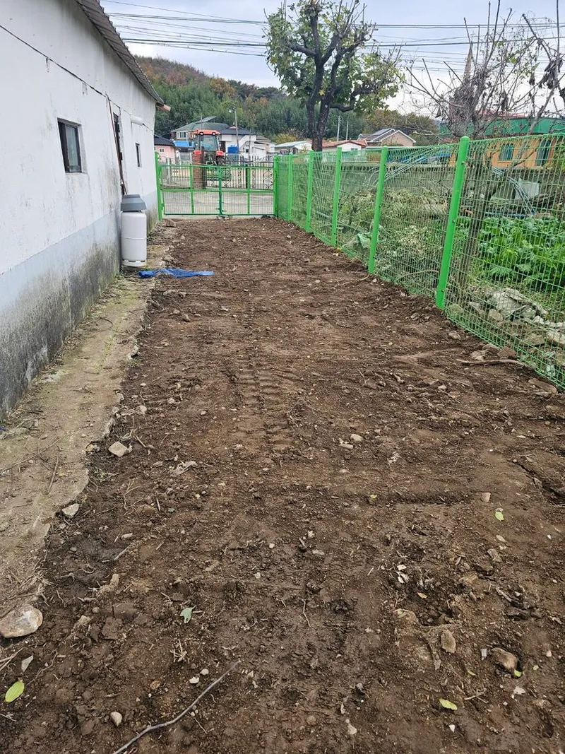[Pohang] A quiet country house with an old persimmon tree in the yard and a large parking lot 24