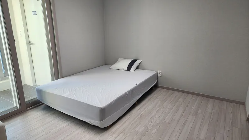 [Yeonsu, Incheon] Songdo Station night view sea, lake, city view best 3 rooms 29th floor 9