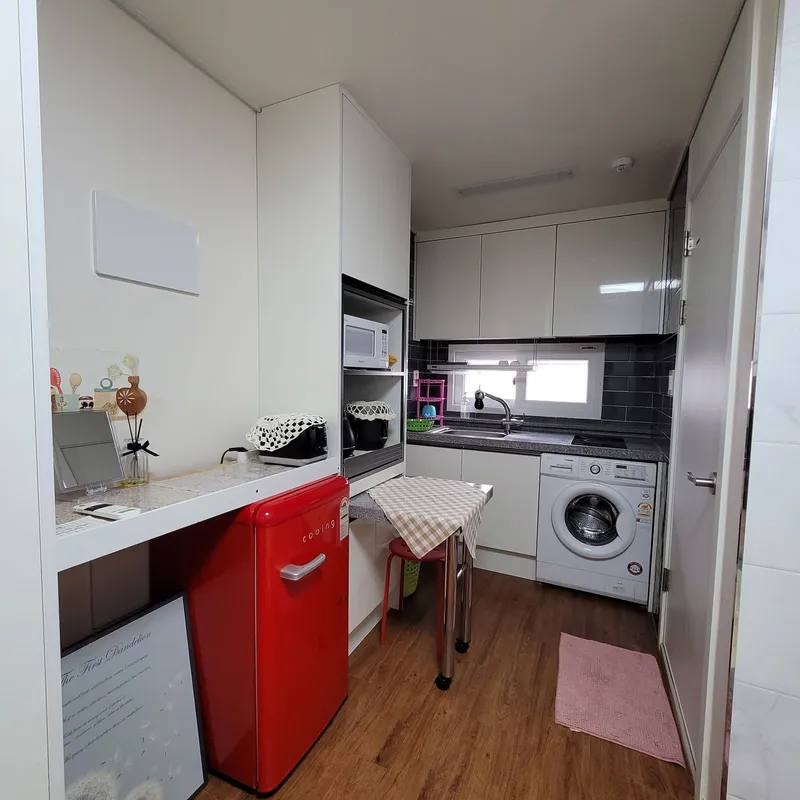 [Songpa, Seoul] Newly built one-room apartment on Songridan-gil, 30 seconds walk from subway 2