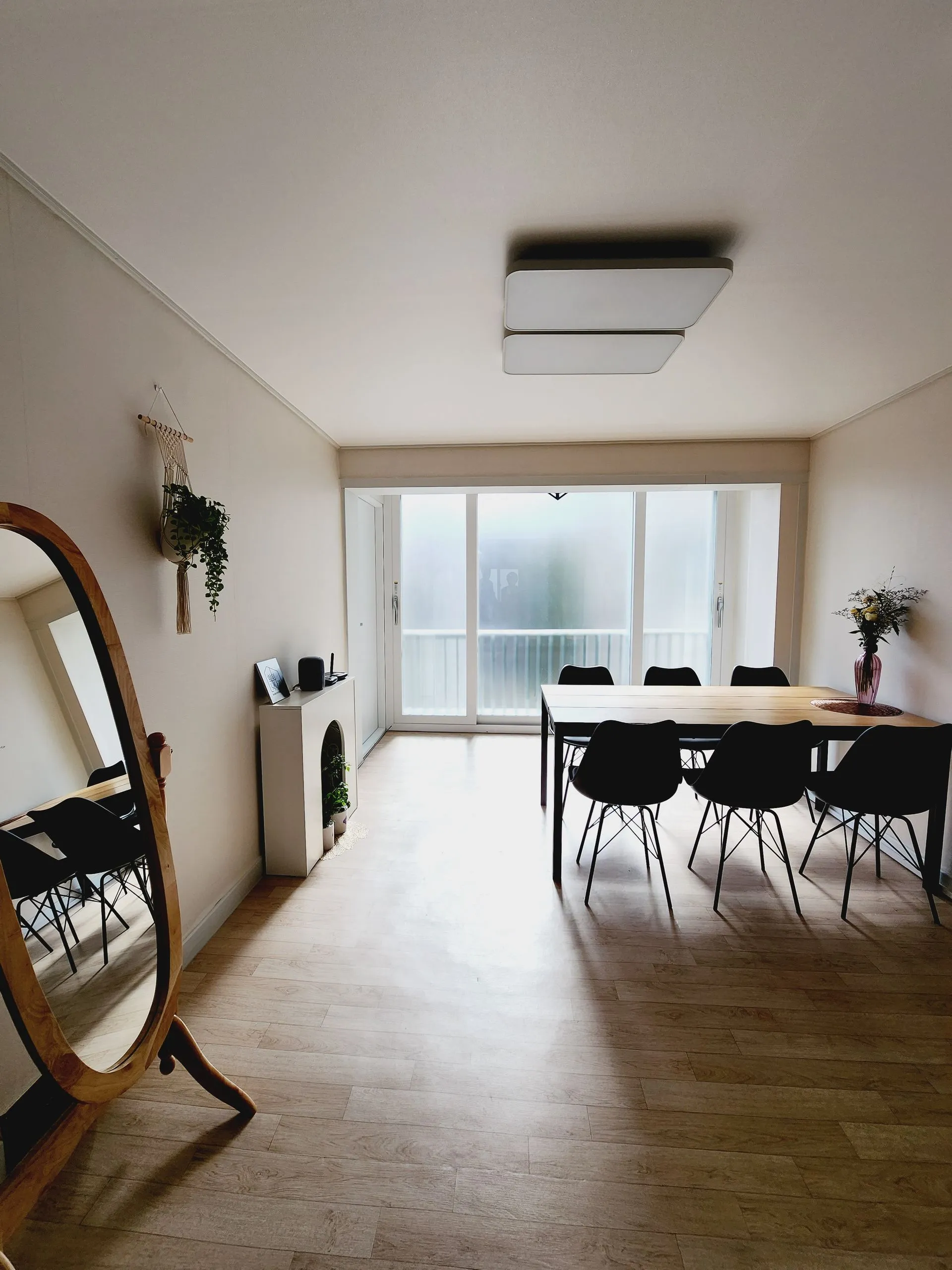 Deokjin-dong Workation Three-Bedroom Apartment
