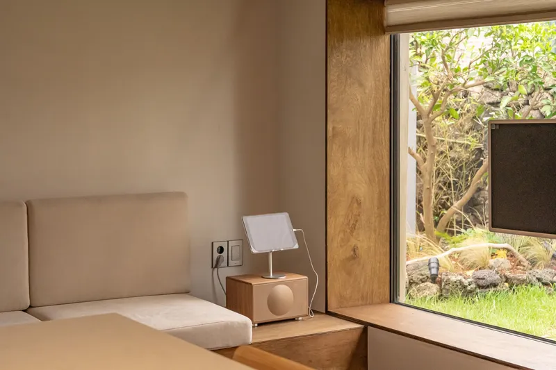 [Hallim, Jeju] West Hyeopjae Pool Villa Pension, Hanok & Stone Wall 15
