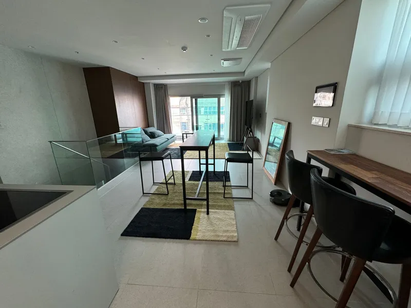 [Gangnam, Seoul] Duplex officetel at the entrance of the luxury street at Cheongdam intersection 12
