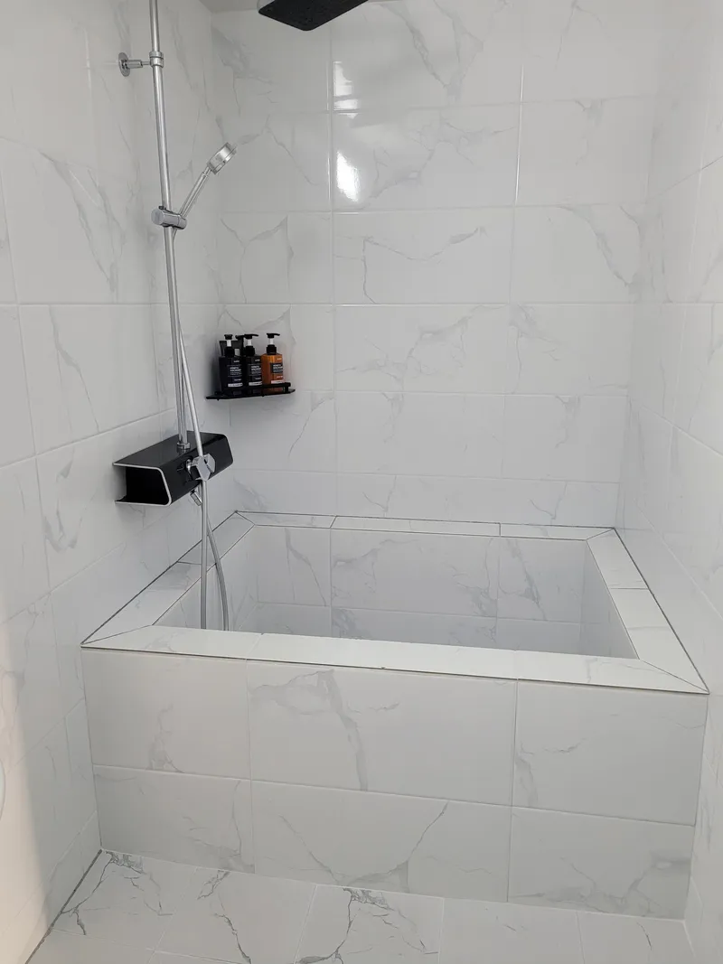 [Aewol, Jeju] Baby products, low-profile bed, built-in bathtub, BBQ, coastal road, 22 pyeong 27