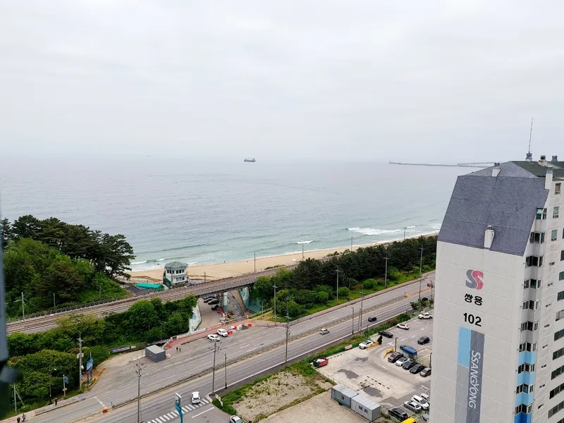 [Donghae] Room 1702 Ocean View Latex Queen Bed (2) 9