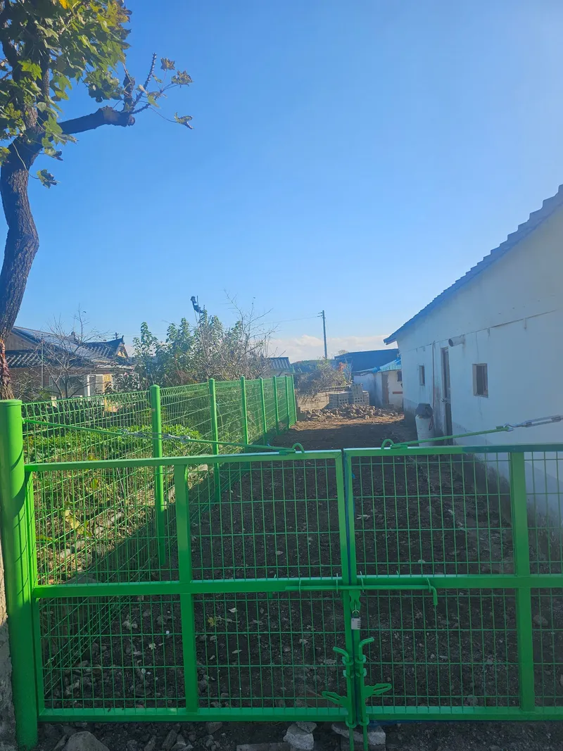 [Pohang] A quiet country house with an old persimmon tree in the yard and a large parking lot 28
