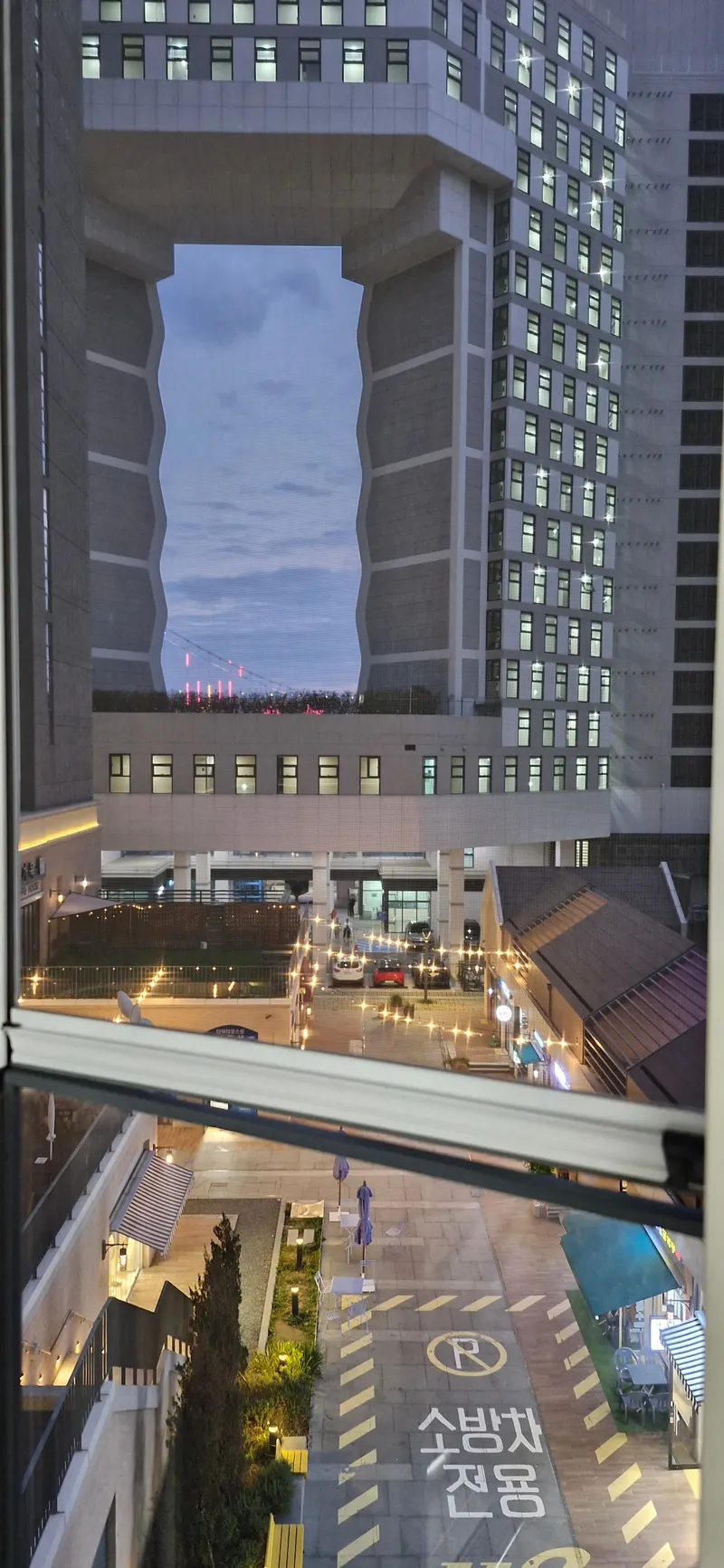 [Suyeong, Busan] One-room officetel with Gwangan Bridge view right in front of Gwangalli Beach 21