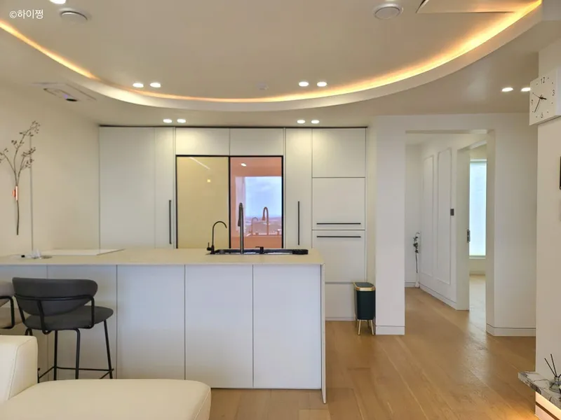 [제주 조천] 오션뷰와 일출, 다락방을 품은 최고급 리뉴얼 제주잠B 4층 48