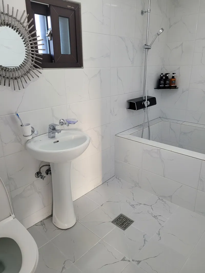 [Aewol, Jeju] Baby products, low-profile bed, built-in bathtub, BBQ, coastal road, 22 pyeong 8