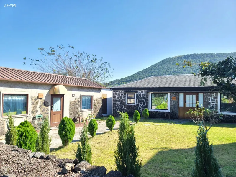 [Hallim, Jeju] Stone house with Geumosan #Two-room/Private Jacuzzi/High stone wall 63