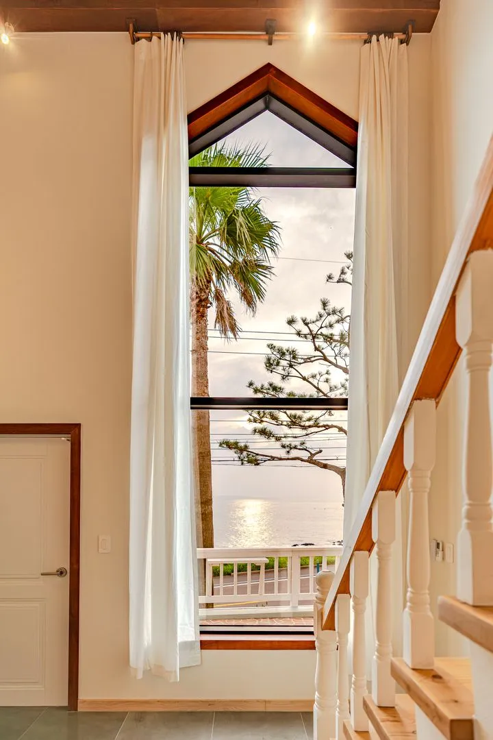 [Aewol, Jeju] Aewol Coastal Road Cypress Spa Room Ocean View Accommodation 36
