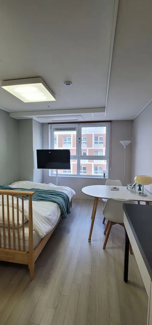 [Gimpo] Newly built officetel, 2 minutes walk from Unyang Station 6