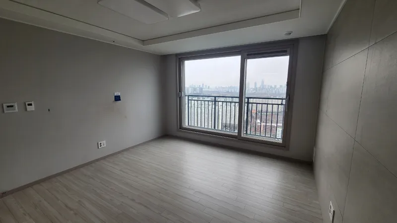 [Yeonsu, Incheon] Songdo Station night view sea, lake, city view best 3 rooms 29th floor 4