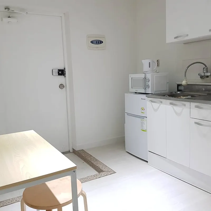 [Pohang] 5-minute walk to the terminal, 8-minute drive to POSTECH, 303 11
