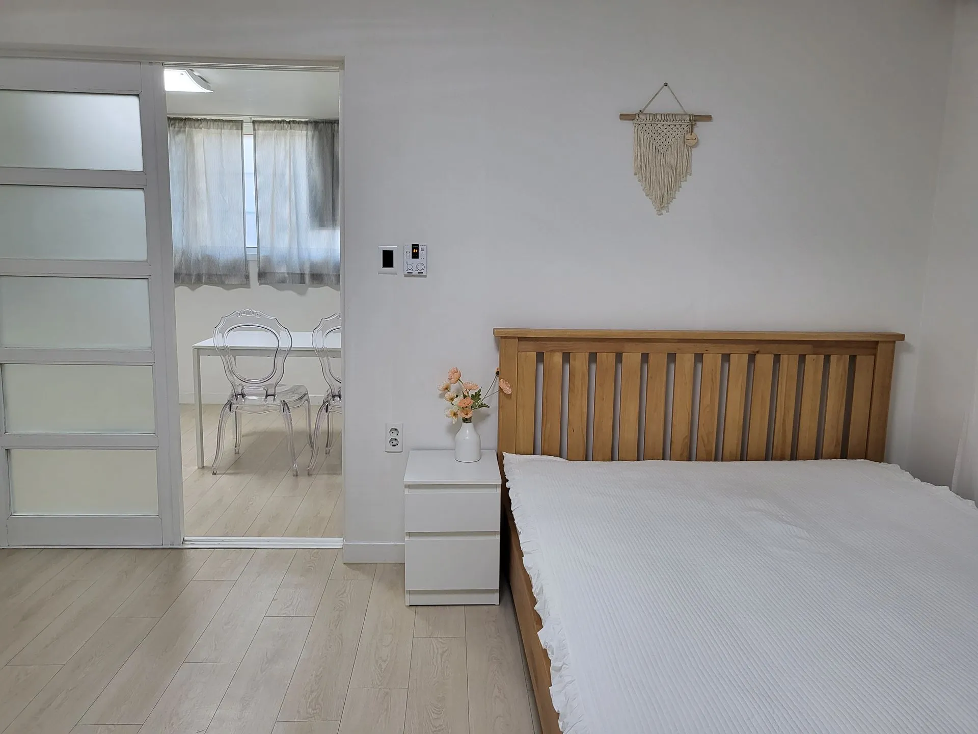 Jukdo-dong One-Bedroom Apartment