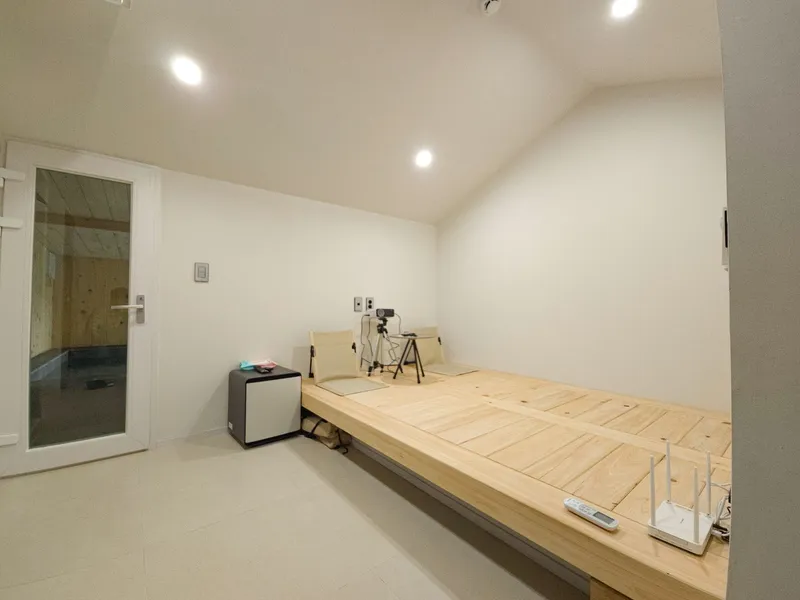 [Hallim, Jeju] West Hyeopjae Pool Villa Pension, Hanok & Stone Wall 19