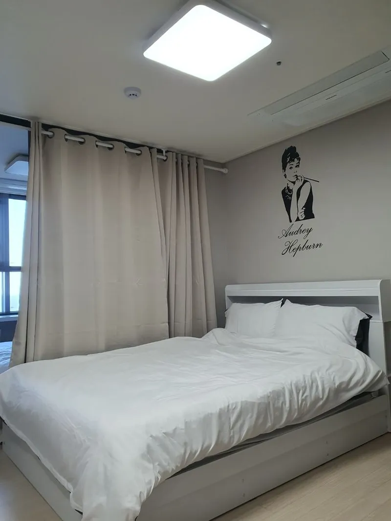 [Donghae] Room 708 Latex Twin Bed Ocean View (New Room) 24