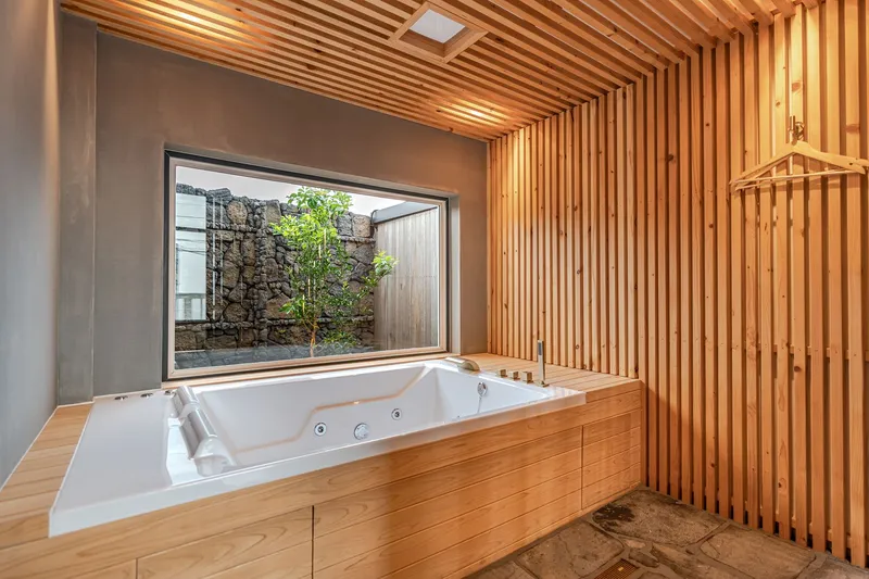[Aewol, Jeju] Aewol Coastal Road Cypress Spa Room Ocean View Accommodation 10