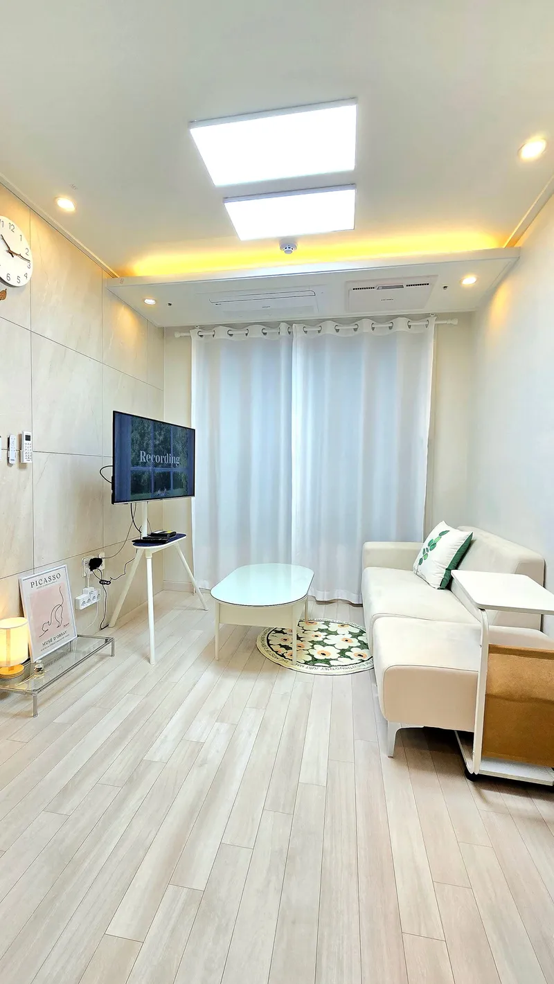 [Yeongdeungpo, Seoul] Slow Day, a fully furnished 1.5 room, 5 minutes walk from Yeongdeungpo Market Station 9