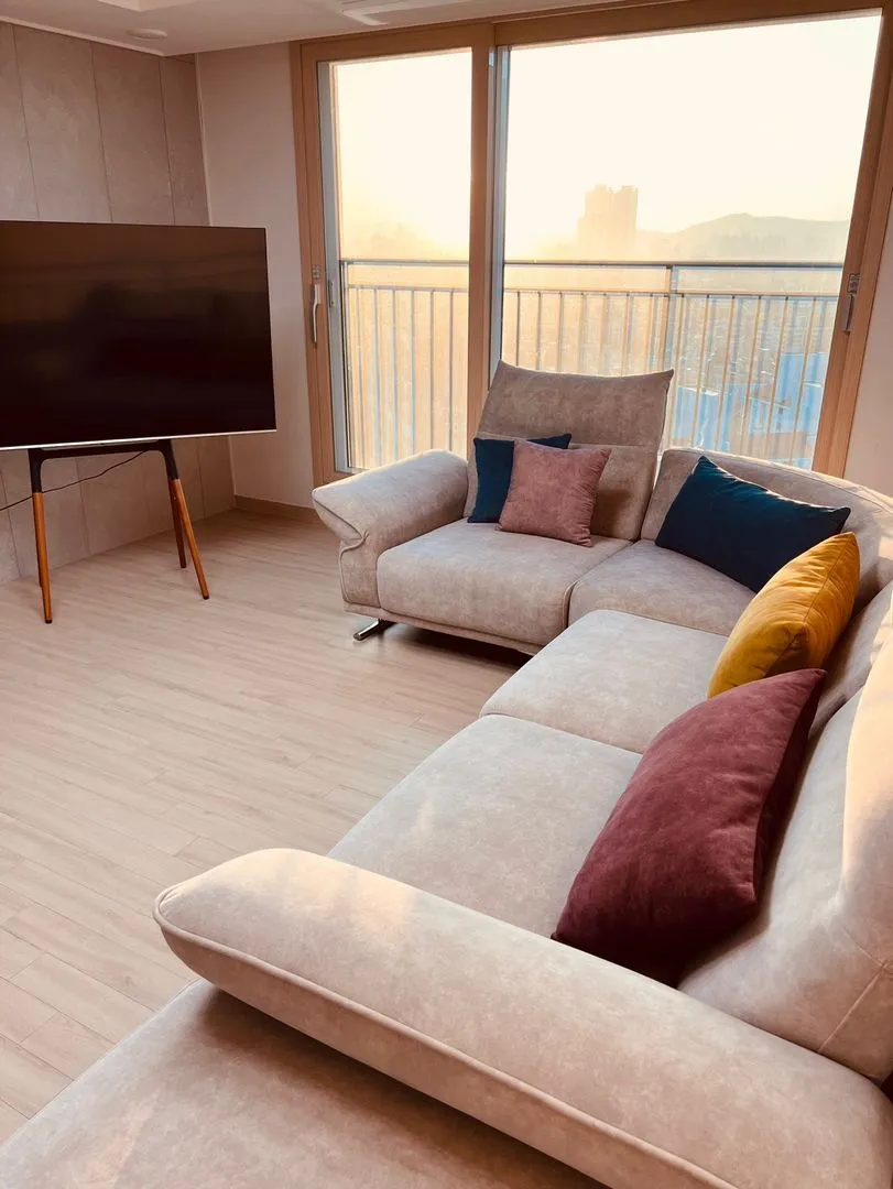 Bugae-dong 3-Bedroom Transit Apartment