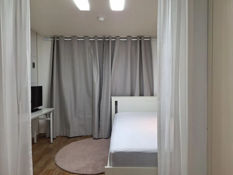 [Haeundae, Busan] Clean 1.5 room with good transportation and great night view near Haeundae 10