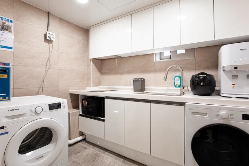 [Gwanak, Seoul] Full-option one-room tel BT6, recently remodeled near Shillim Station and Sindaebang Station 13