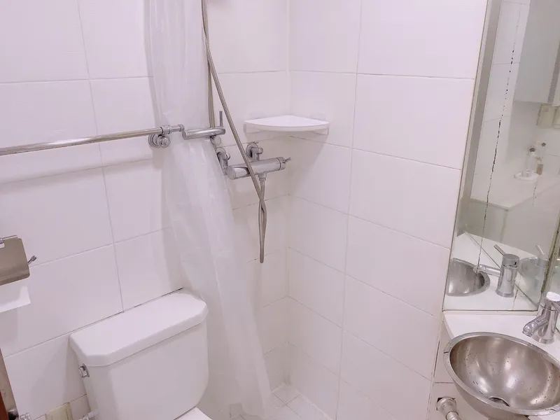 [Gangnam, Seoul] 2 minutes from COEX, Samseong Station, Daechi-dong Academy Street 11