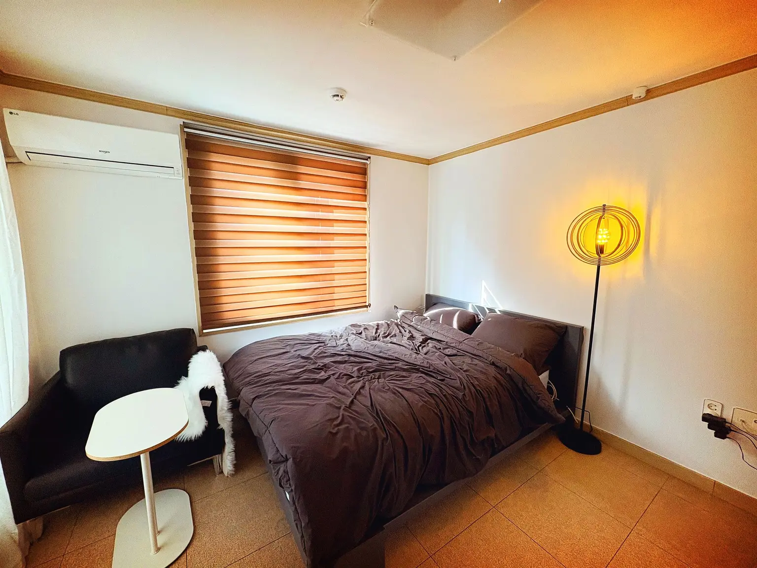 Gyeonggi Gimpo walkable House 1BR & sleeps 2 Fully-optioned cost-effective one-room/Free parking/10 minutes from KINTEX Cover Photo