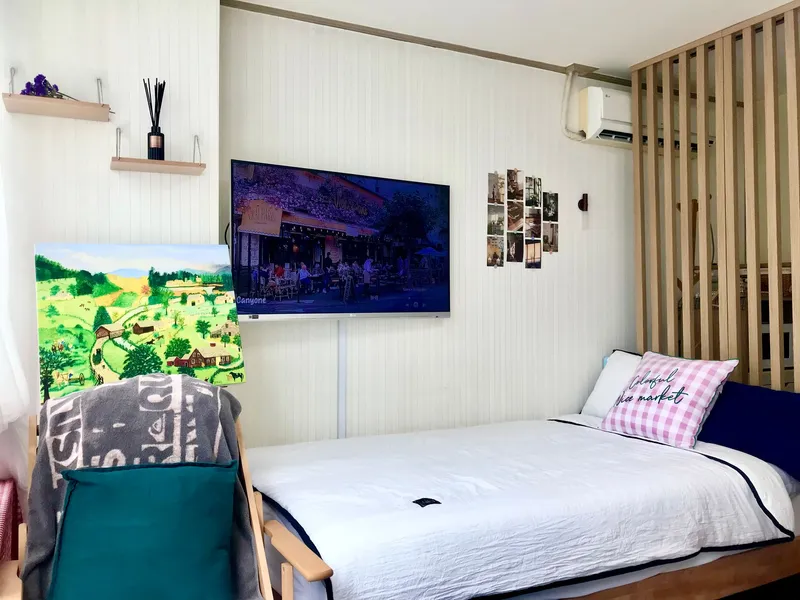 [Gangseo, Seoul] 5 minutes walk from Gimpo Airport. - Lotte Mall. Subway 5.9. Airport Railroad 12