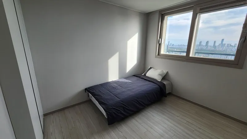 [Yeonsu, Incheon] Songdo Station night view sea, lake, city view best 3 rooms 29th floor 13