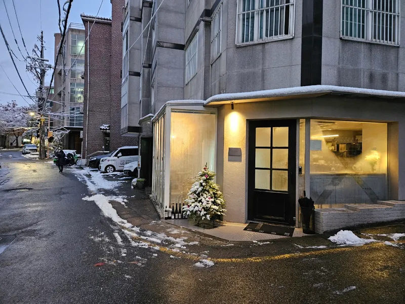 [서울 마포] 핫플합정홍대올리모델링2룸(채광좋고햇볕좋은1층같은살짝반지층) 108