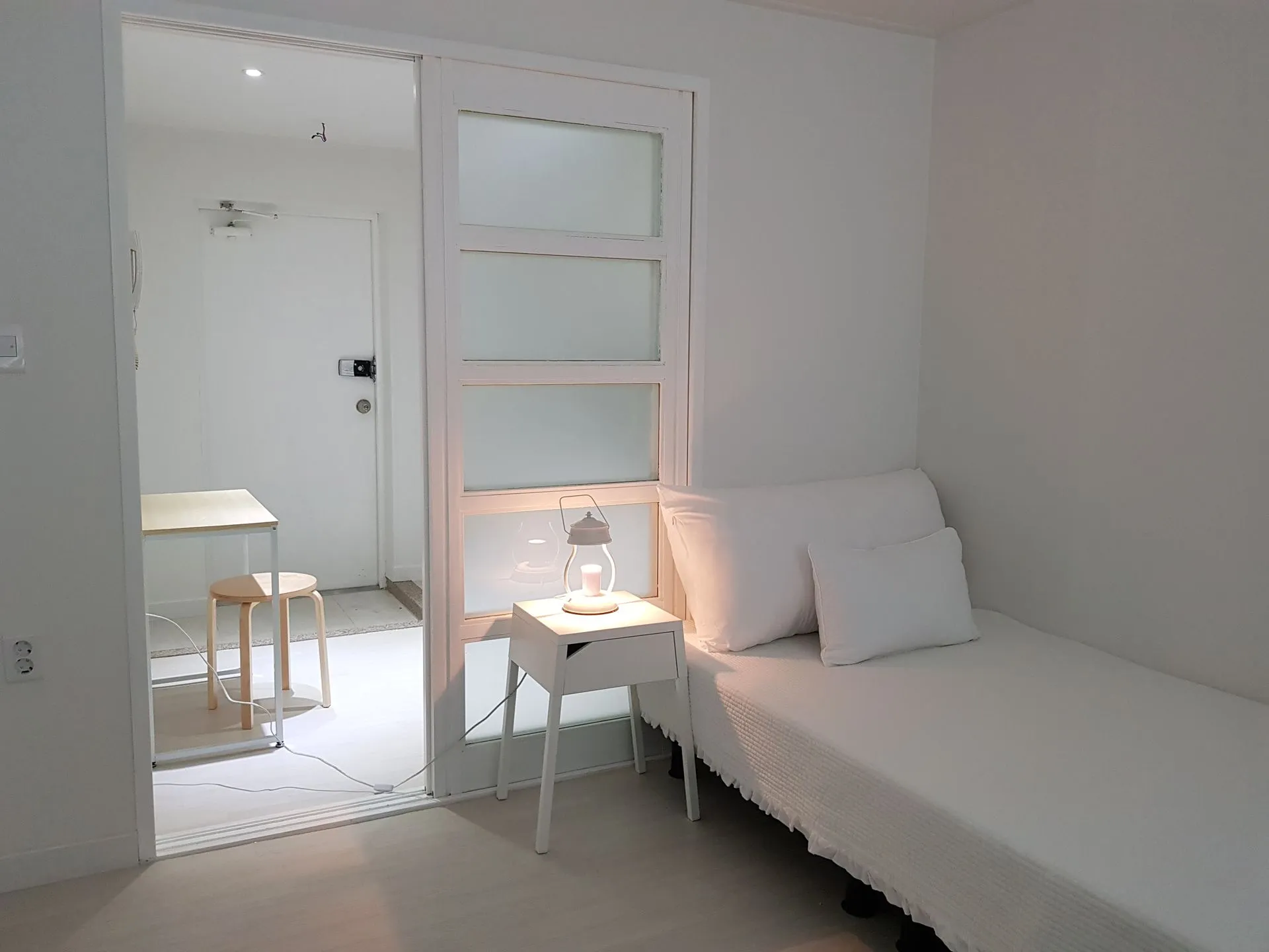 Jukdo-dong One-Bedroom Apartment