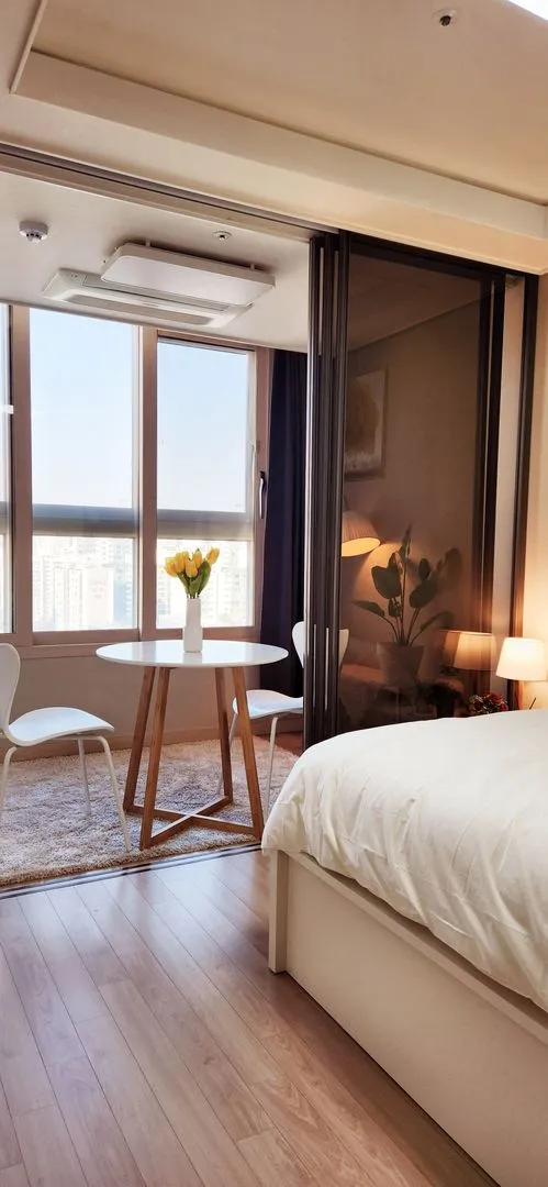 [Bucheon] 5 minutes from Bucheon City Hall Station #Soonchunhyang Hospital Hyundai Department Store E-Mart Quiet and Clean 5