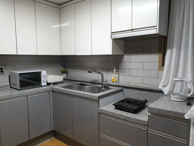 [Dongdaemun, Seoul] 5 mins from Cheongnyangni Station, quiet 3-room apartment 24