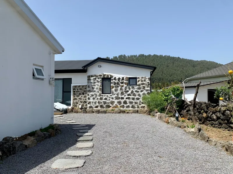 [Aewol, Jeju] Jeju's representative mountain peak front view, private jacuzzi, Insta-worthy accommodation 231