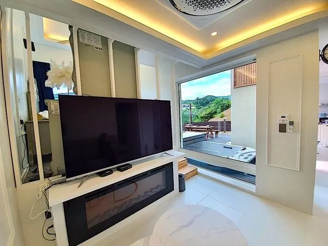 [Gapyeong] Small dog-friendly pension with swimming pool and outdoor spa #101 6