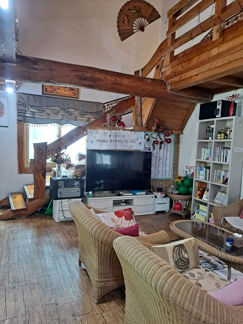 [Hoengseong] A detached house with a pretty garden near the lakeside road 9