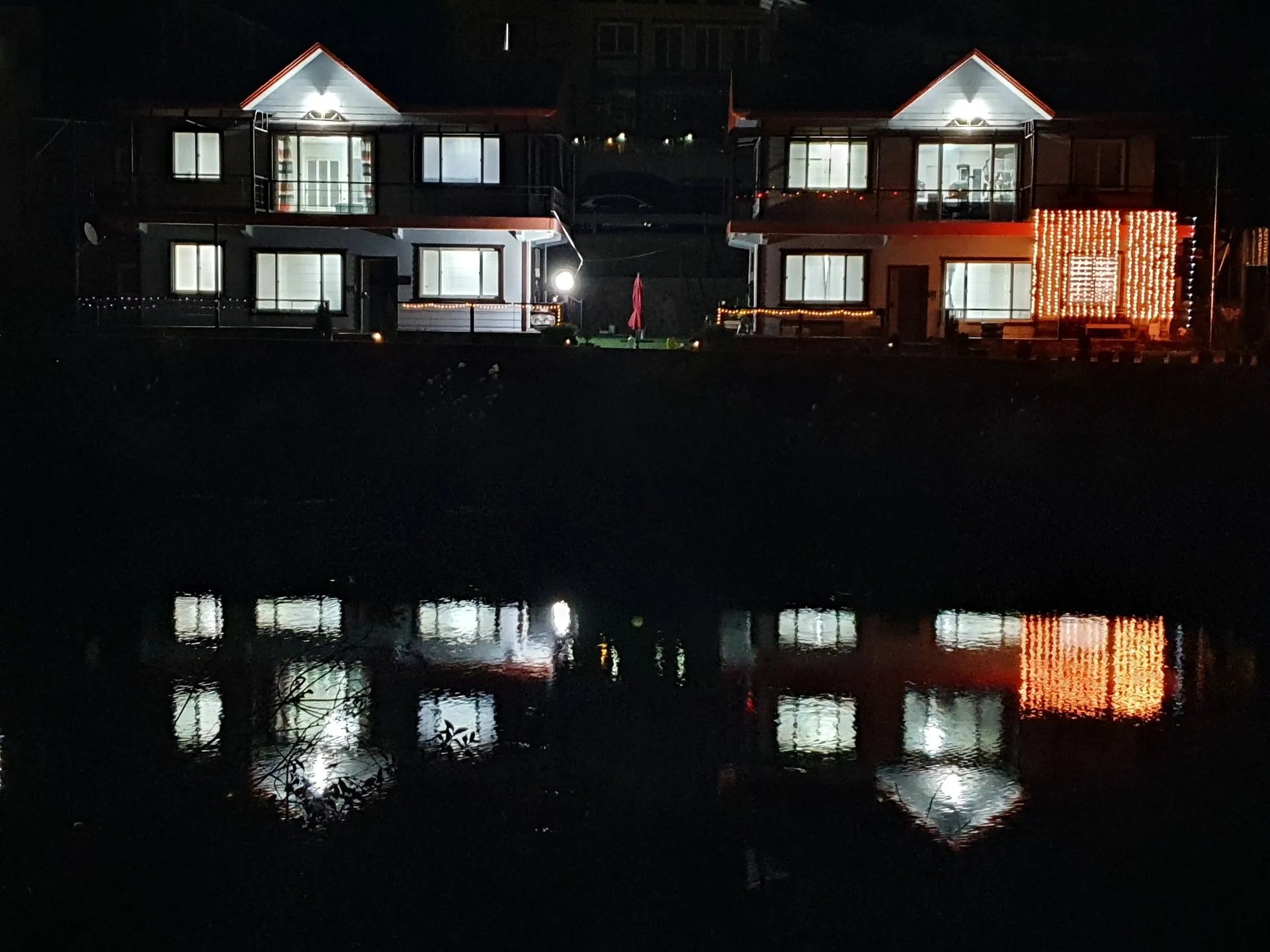 Yeoncho-myeon Forest Three-Bedroom House