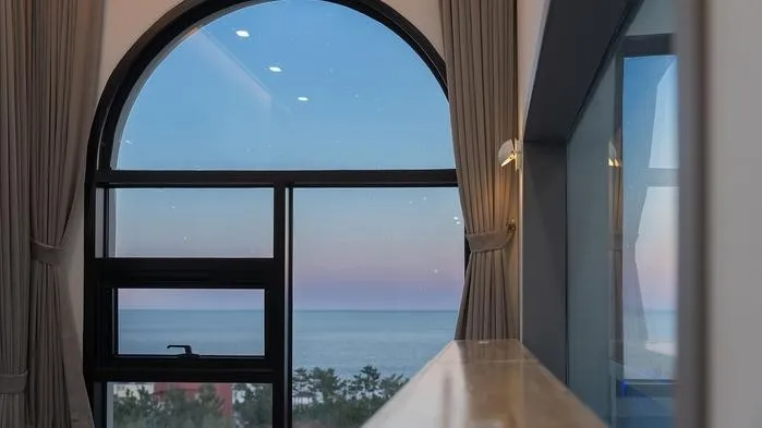 [Buk-gu, Ulsan] Pool Villa Kids Hotel #301 right in front of Gangdong Mongdol Beach 2
