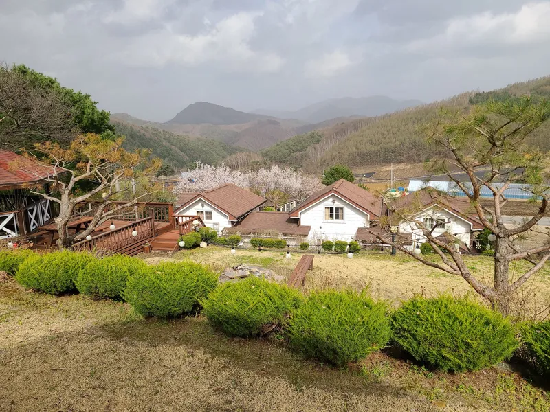 [Pyeongchang] Cabin A "Scent of the Forest" Duplex Private House, Pristine Area. Queen Bed Room, Downstairs Room 25