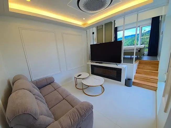 Gapyeong-eup Pet-Friendly Cottage with Pool